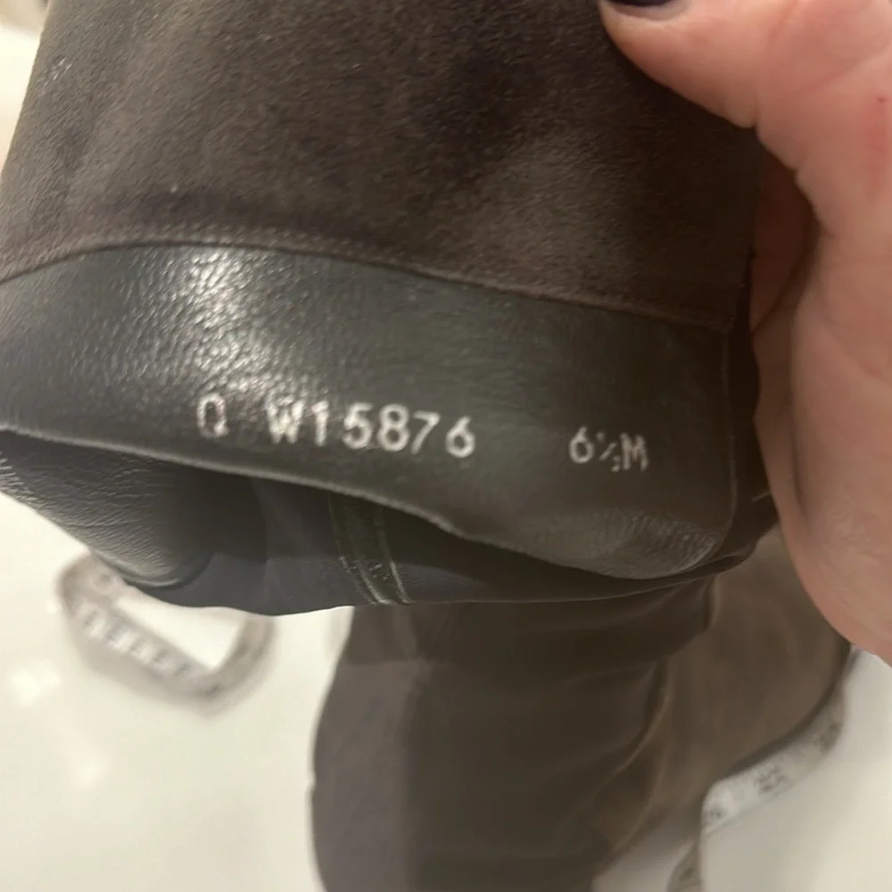 Stuart Weitzman Suede 5050 - Picture 11 of 13